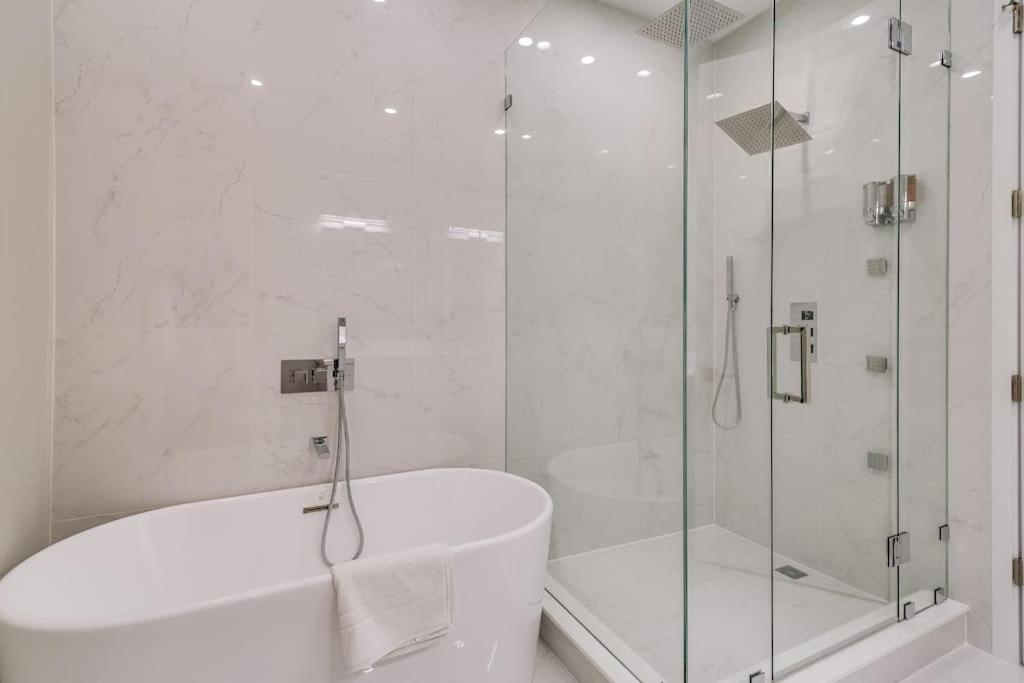 Stunning Duplex Condo #1 - Downtown River North Chicago Exterior foto